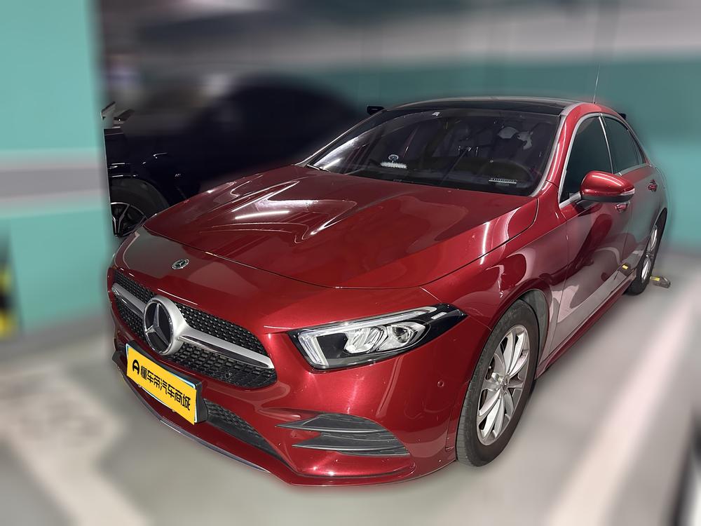 Mercedes-Benz A-Class Модель 2022 года комплектация A 200 L Sports sedan Fashion Edition