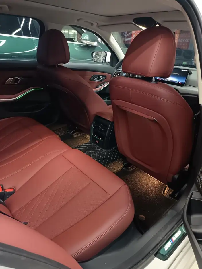 BMW 3 Series 2026 Model 325Li M Sports Set – фото 6