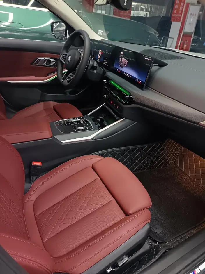 BMW 3 Series 2026 Model 325Li M Sports Set – фото 7
