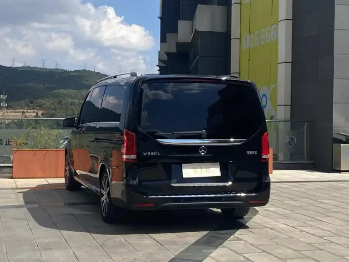 Mercedes-Benz V-Class 2022 Model V 260 L Long wheelbase Deluxe Edition – фото 5