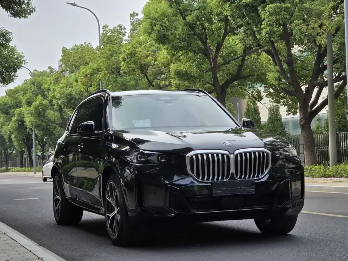 BMW X5 2025 Model xDrive30Li Exclusive Model M Sports Night Set