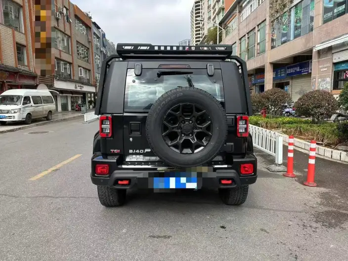 BAIC BJ40 2023 Model 2.0D Automatic 4WD Blade Hero Edition Warrior Model – фото 6