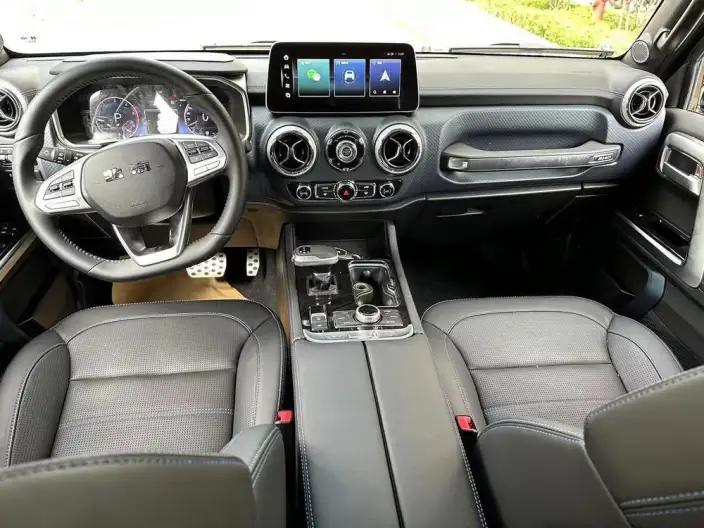 BAIC BJ40 2023 Model 2.0D Automatic 4WD Blade Hero Edition Warrior Model – фото 8