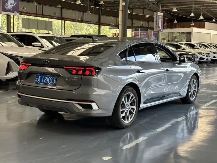 Ford Mondeo 2023 Model EcoBoost 180 Luxury Model – фото 6