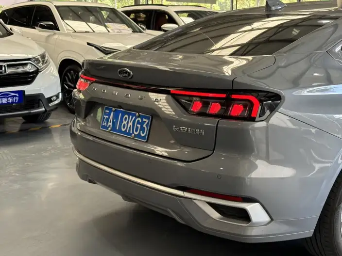 Ford Mondeo 2023 Model EcoBoost 180 Luxury Model – фото 8