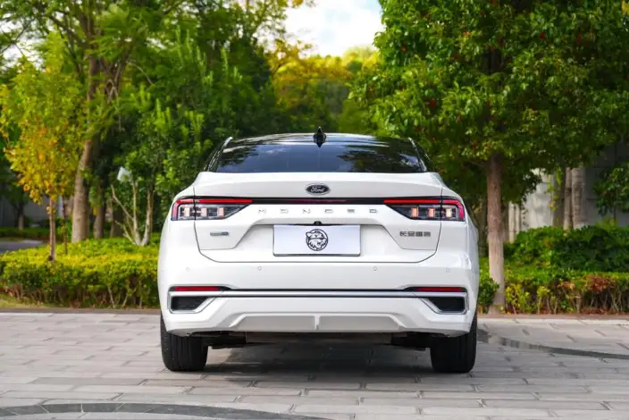 Ford Mondeo 2022 Model Facelift EcoBoost 245 Luxury Model – фото 5