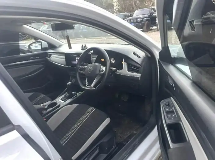 Volkswagen Bora 2023 Model 200TSI DSG Smooth Ride Edition – фото 6