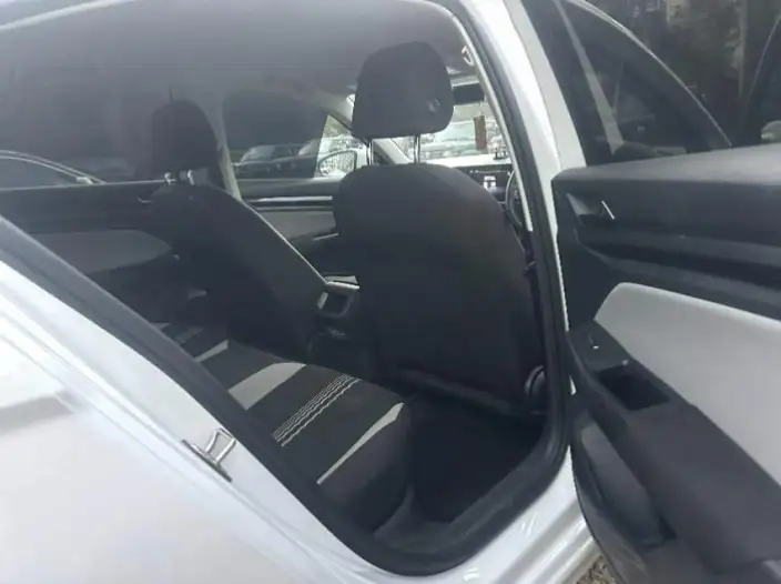 Volkswagen Bora 2023 Model 200TSI DSG Smooth Ride Edition – фото 7