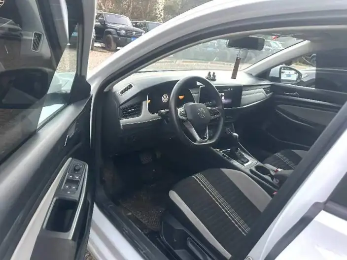 Volkswagen Bora 2023 Model 200TSI DSG Smooth Ride Edition – фото 8