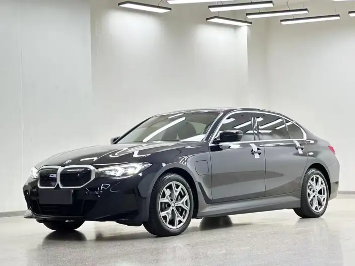 BMW i3 2025 Model eDrive35L