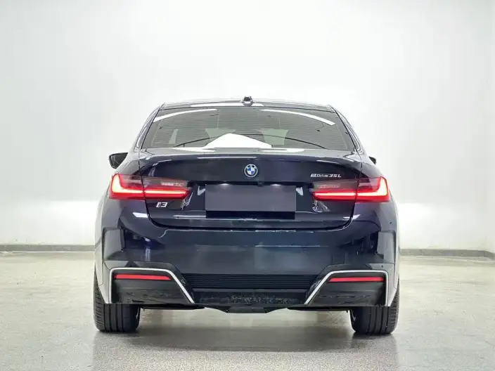 BMW i3 2025 Model eDrive35L – фото 6