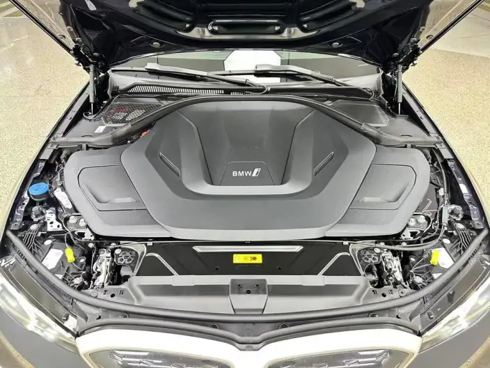 BMW i3 2025 Model eDrive35L – фото 8