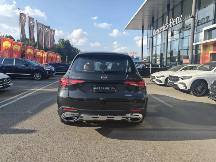 Mercedes-Benz GLC 2025 Model GLC 260 L 4MATIC Luxury Model 5 seat – фото 6