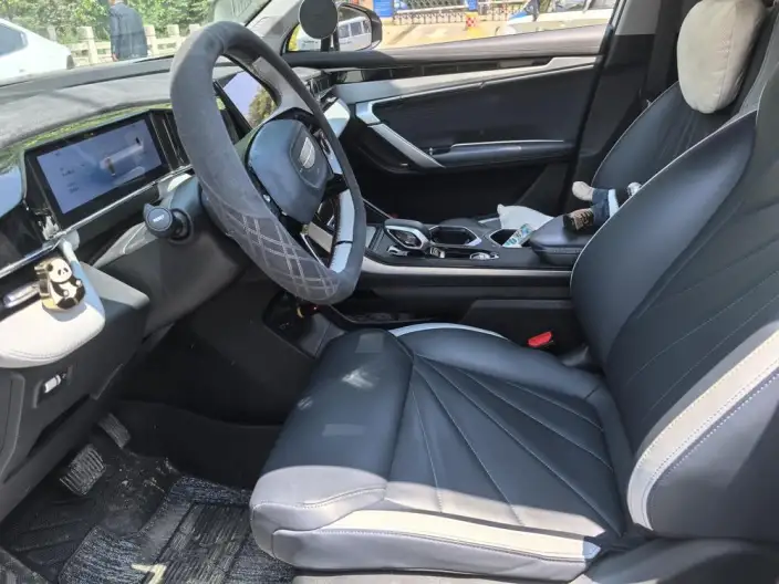Geely Boyue L 2023 Model 1.5TD DCT Luxury Model – фото 9