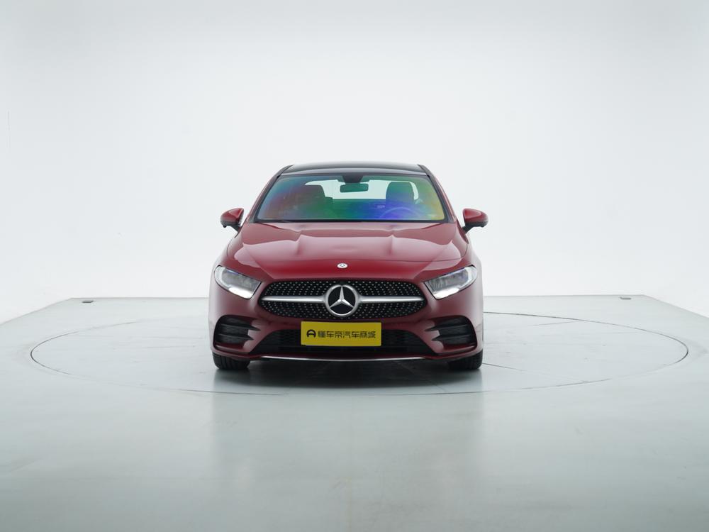 Mercedes-Benz A-Class Модель 2020 года A 180 L Sports sedan 特殊 Сравнение конфигураций – фото 2
