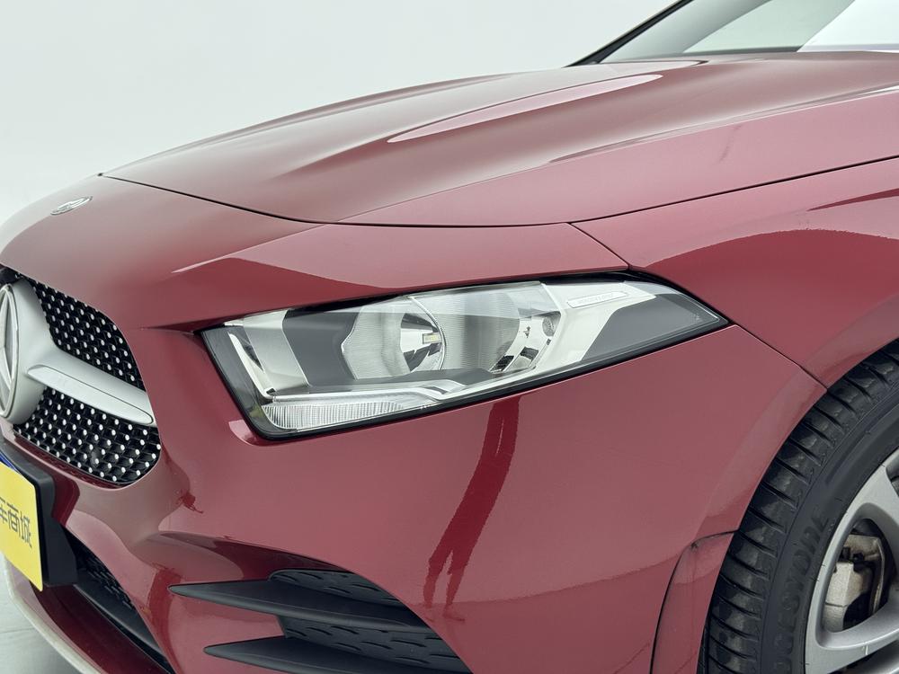 Mercedes-Benz A-Class Модель 2020 года A 180 L Sports sedan 特殊 Сравнение конфигураций – фото 12
