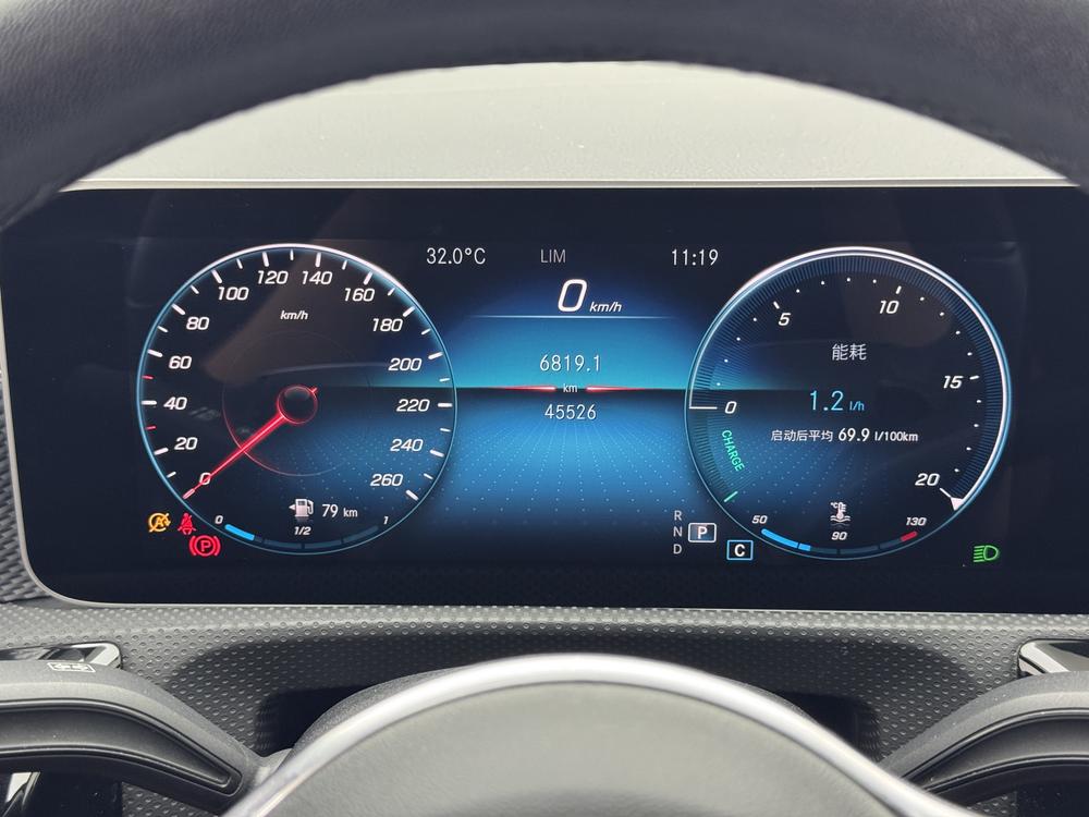 Mercedes-Benz A-Class Модель 2020 года A 180 L Sports sedan 特殊 Сравнение конфигураций – фото 15