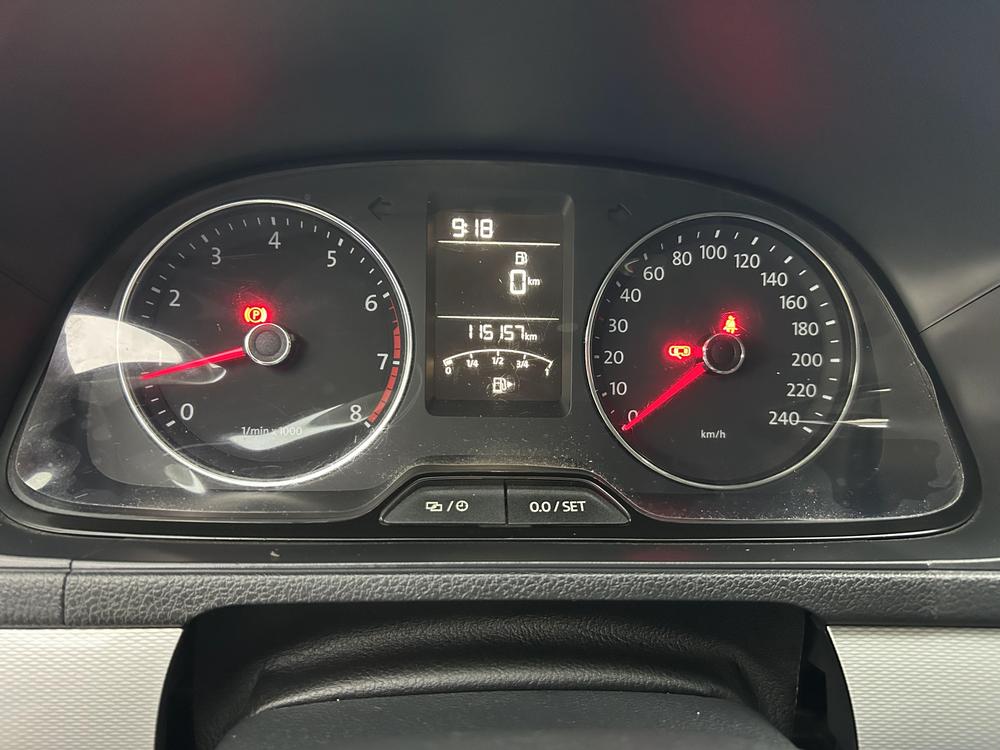 Volkswagen Lavida Plus 2013 модификация 1.4TSI Manual Com f ort – фото 15