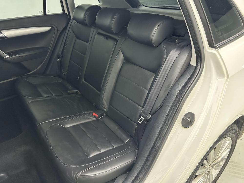 Volkswagen Lavida Plus 2013 модификация 1.4TSI Manual Com f ort – фото 23