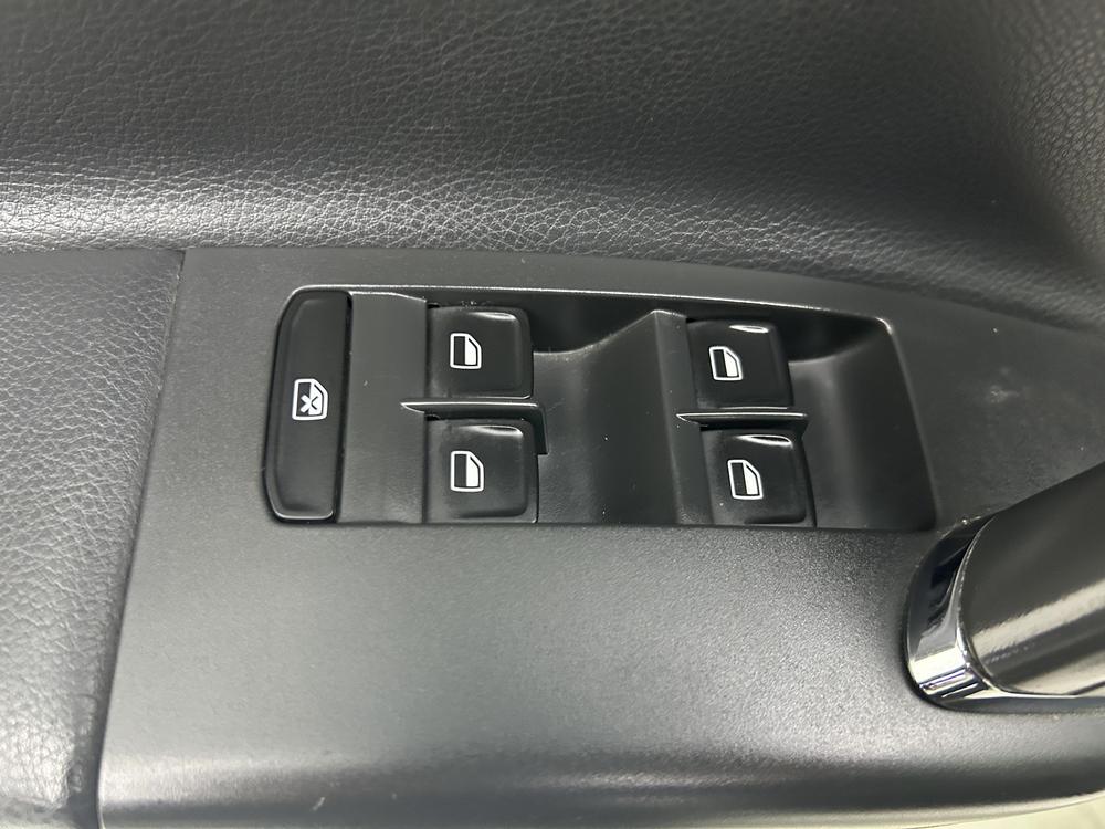 Volkswagen Lavida Plus 2013 модификация 1.4TSI Manual Com f ort – фото 26