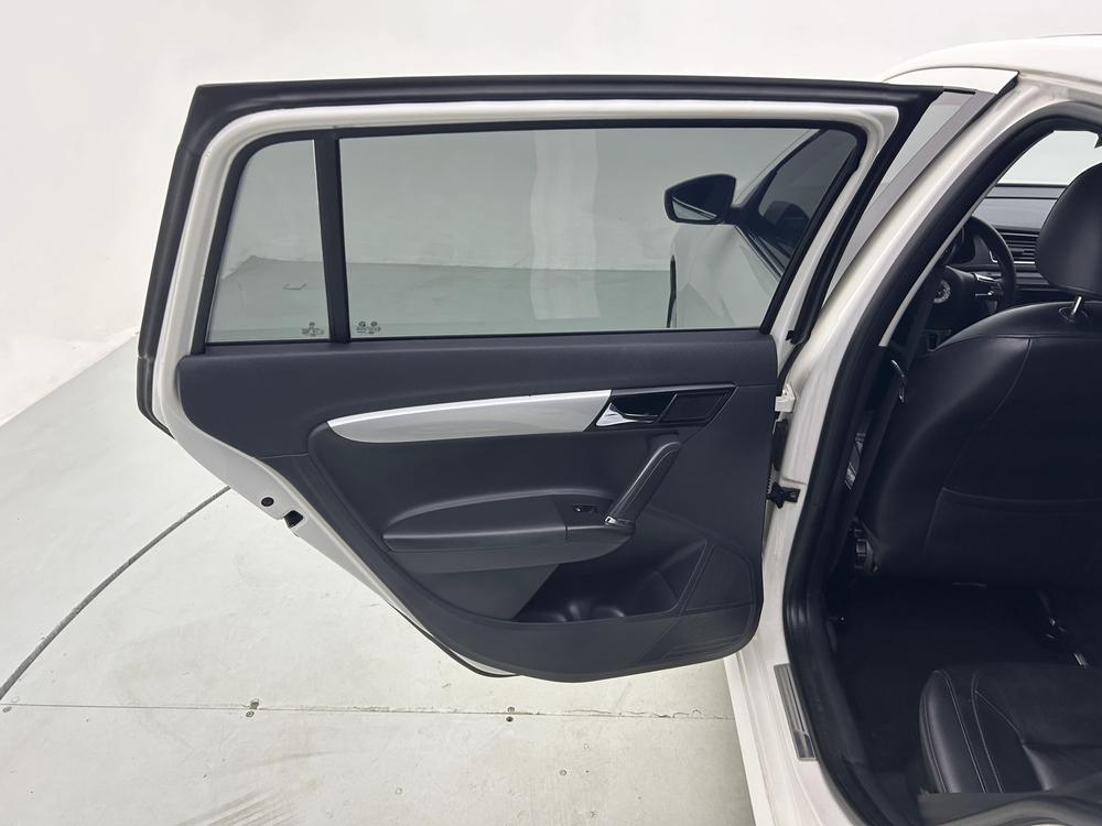 Volkswagen Lavida Plus 2013 модификация 1.4TSI Manual Com f ort – фото 27