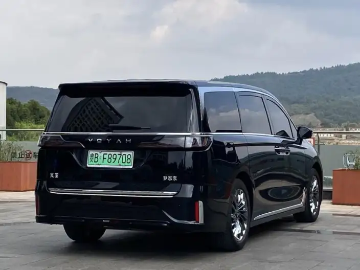VOYAH Dreamer PHEV 2024 Model Ultra-long Endurance Superior Edition – фото 7
