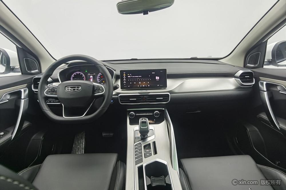 Geely Binyue 2019 260T DCT Knight China VI – фото 13