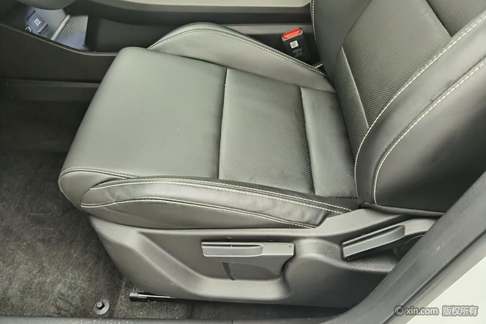 Geely Binyue 2019 260T DCT Knight China VI – фото 18