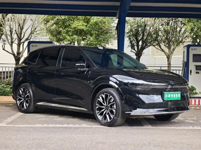 ZEEKR 7X 2025 Model 100kWh Long Battery Life Pro Rear Drive Smart Driving Edition – фото 3