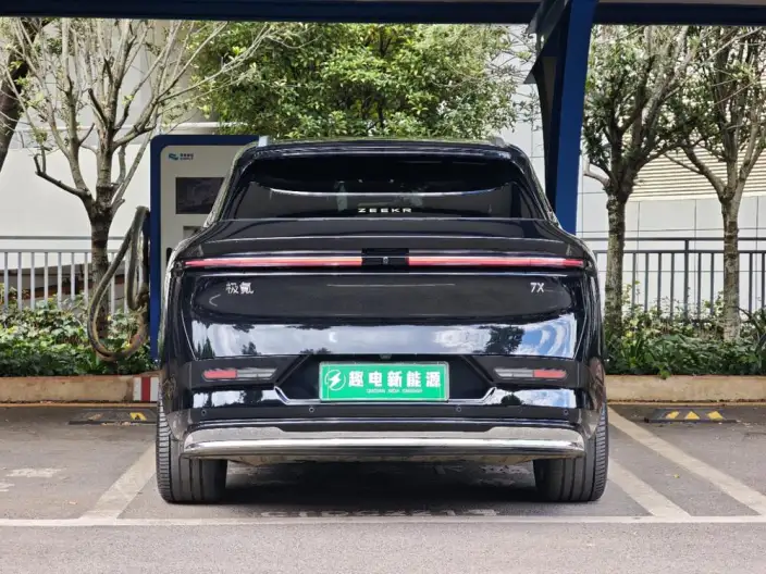 ZEEKR 7X 2025 Model 100kWh Long Battery Life Pro Rear Drive Smart Driving Edition – фото 6