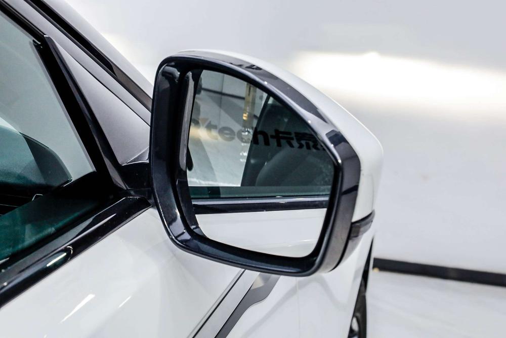 Land Rover Range Rover Velar 2020 P250 – фото 18