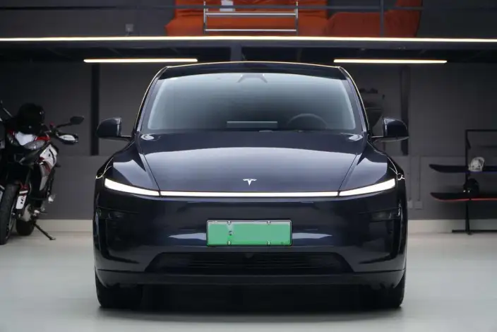 Model Y 2025 Model Rear-wheel drive version