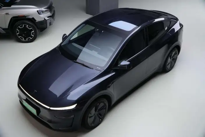 Model Y 2025 Model Rear-wheel drive version – фото 7