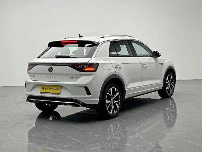 Volkswagen T-Roc 2023 Model 300TSI DSG Chenguang Edition – фото 7