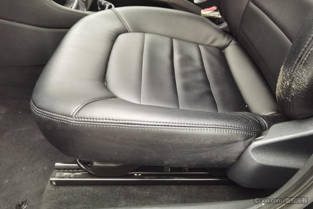 Volkswagen Santana 2015 1.6L Manual Fashion – фото 19
