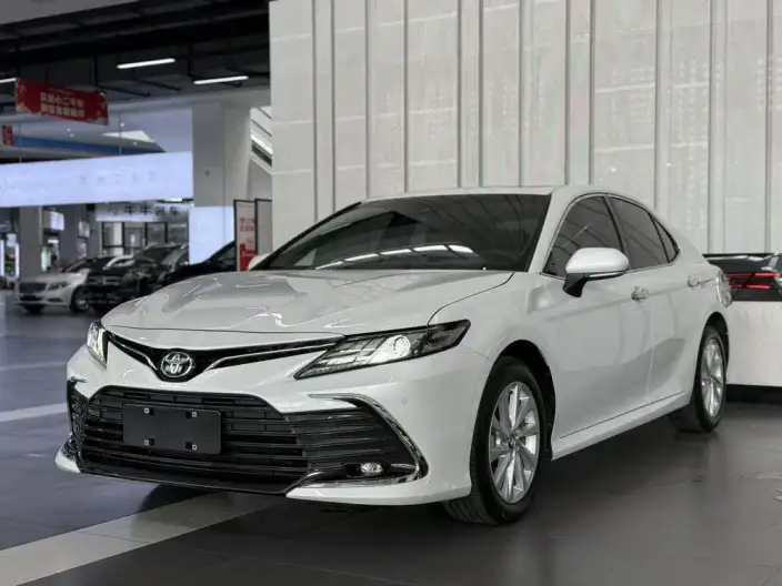 Toyota Camry 2021 Model 2.0G Deluxe Edition
