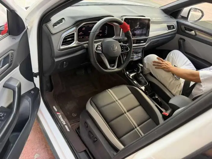 Volkswagen T-Roc 2025 Model Facelift 300TSI DSG Chenguang Edition – фото 7