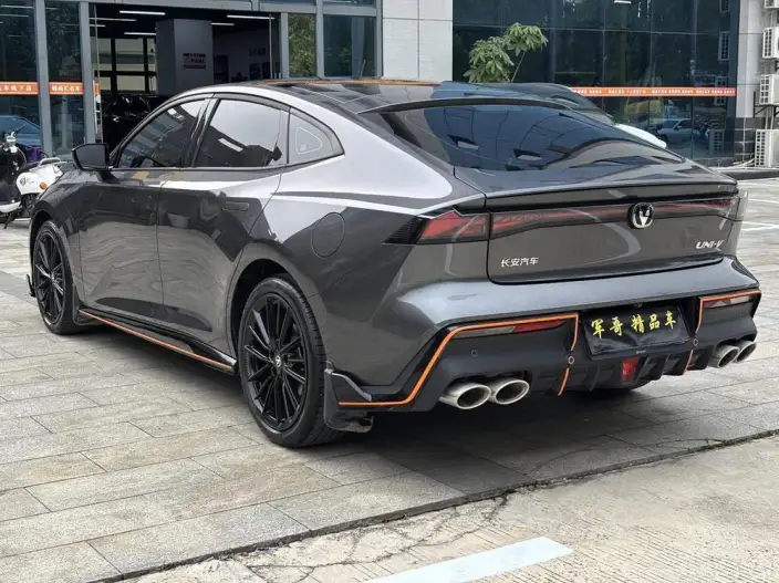 Changan UNI-V 2023 Model 1.5T Sports Edition – фото 5