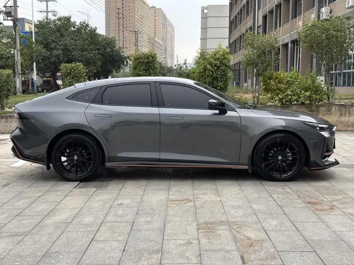 Changan UNI-V 2023 Model 1.5T Sports Edition – фото 8