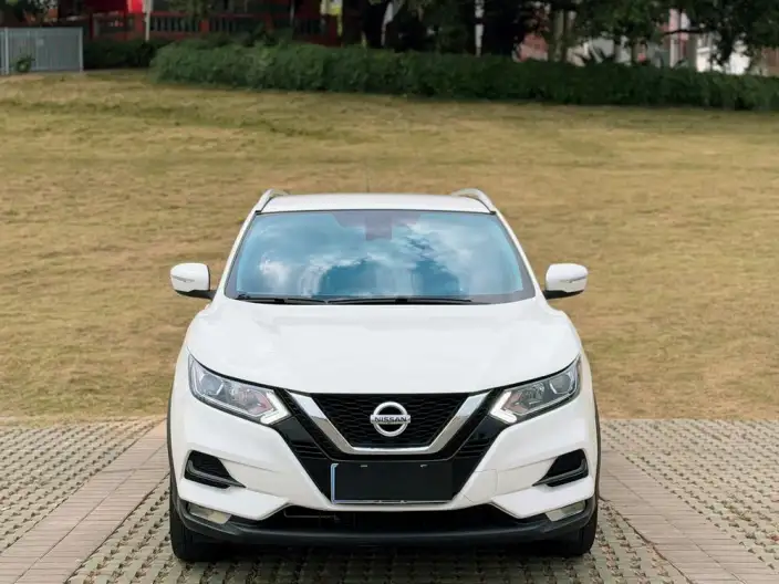 Nissan Qashqai 2022 Model 2.0L XV Smart Edition – фото 2