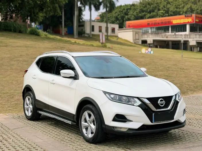 Nissan Qashqai 2022 Model 2.0L XV Smart Edition – фото 3