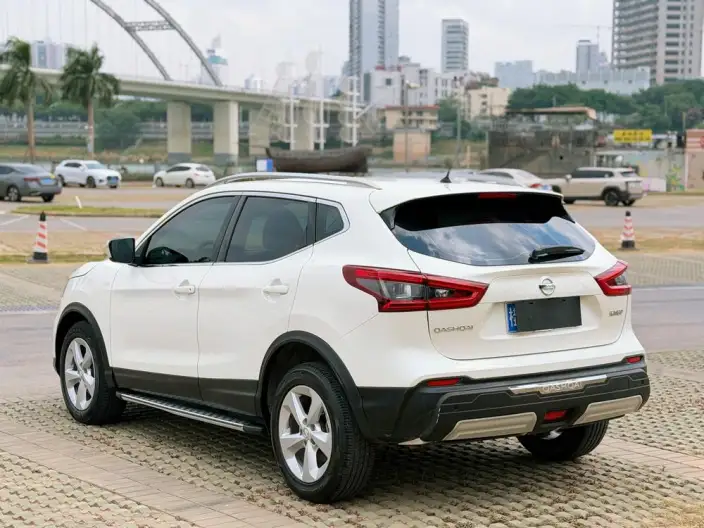 Nissan Qashqai 2022 Model 2.0L XV Smart Edition – фото 5