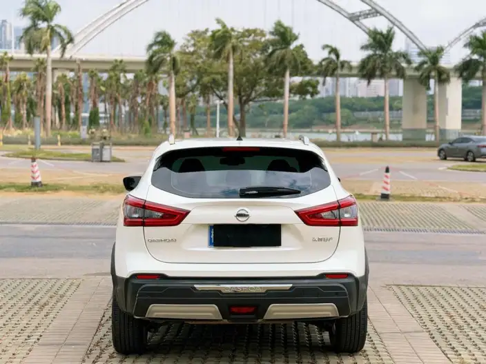 Nissan Qashqai 2022 Model 2.0L XV Smart Edition – фото 6