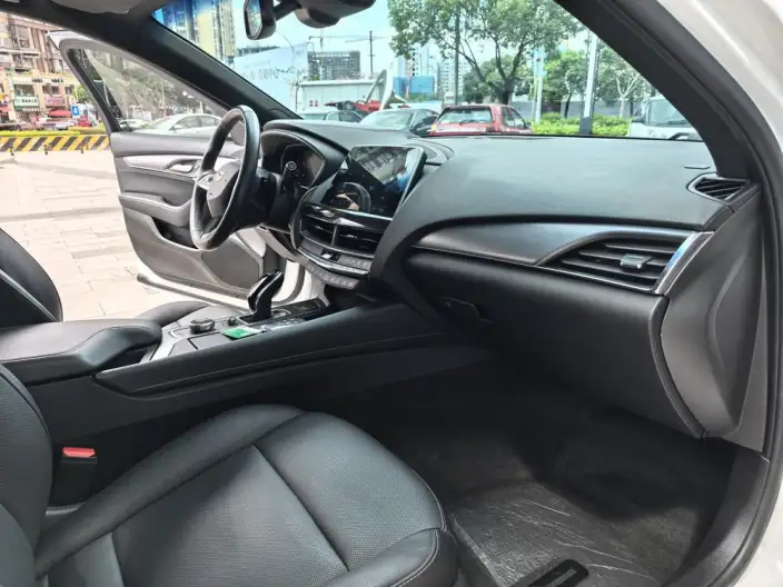 Cadillac CT5 2023 Model 28T Luxury Model Standard Edition – фото 8