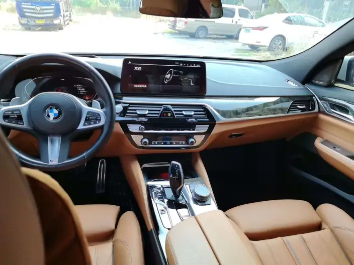 BMW 6 Series GT 2022 Model 630i M Sports Set – фото 6