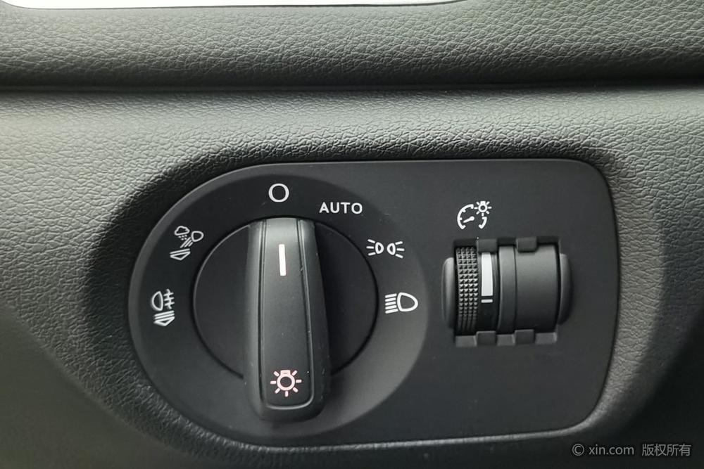 Audi Q3 2016 30 TFSI Style – фото 16