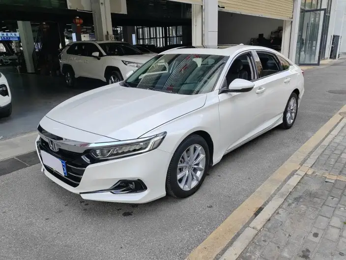 Honda Accord 2022 Model 260TURBO Deluxe Edition – фото 1
