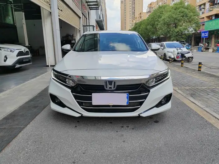 Honda Accord 2022 Model 260TURBO Deluxe Edition – фото 2