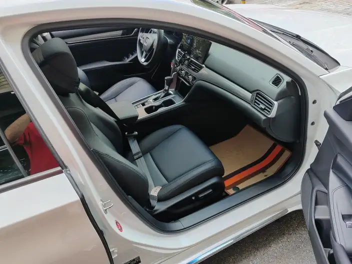Honda Accord 2022 Model 260TURBO Deluxe Edition – фото 3