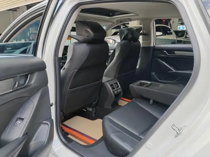 Honda Accord 2022 Model 260TURBO Deluxe Edition – фото 10